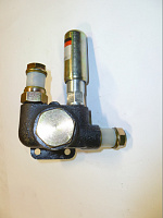 Насос ручной подкачки топлива SDEC SC4H180D2; TDS 120 4LTE (фланец 52х67,5,правый) /Hand Primer pump (S00017766+1,SP/L2405.5.307A)