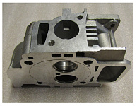 Головка блока цилиндров SDG 10000(..),R2V840X (Левая) / Cylinder head (Left) ( R2V840-02100 (L)