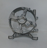 Крышка альтернатора опорная (под подшипник,лапы) SGG 9000(.L.), LC192FD / Alternator bracket (660010002-0001)